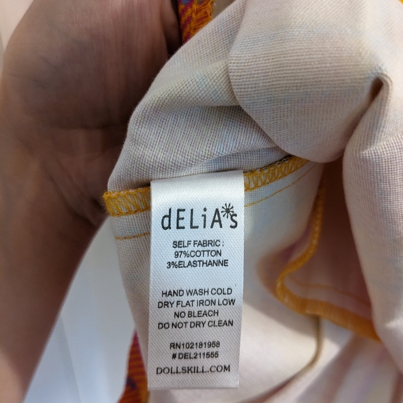 PLAID MINI SKIRT - SIZE MEDIUM - DELIA*S BY DOLLS KILL - Picture 13 of 13